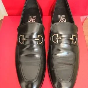 Salvatore Ferragamo Men\'s Black Leather Dress Shoe. Made in Italy. Size 9 Amazon.com | Ferragamo SEUL (EE/Wide) Leather Cap Toe Welted  main image 2